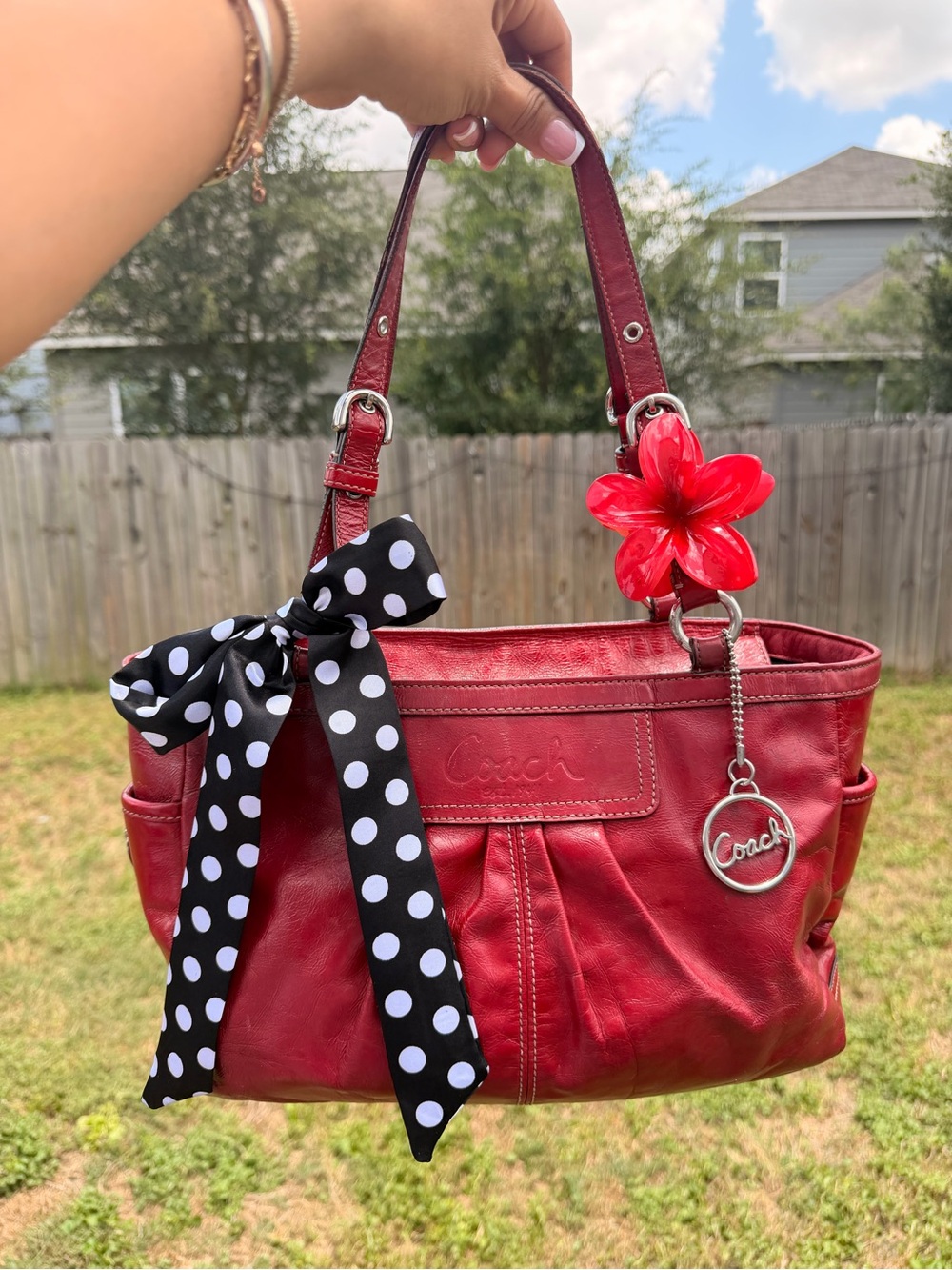 SOLD Coach East West Red Patent Leather Gallery Tote 2009 Vintage Y2K 💋 - Picture 10 of 13
